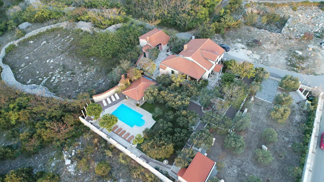 Villa Dabo Новаля Екстериор снимка