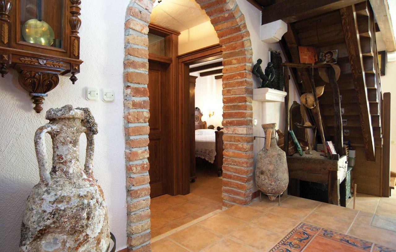 Villa Dabo Новаля Екстериор снимка